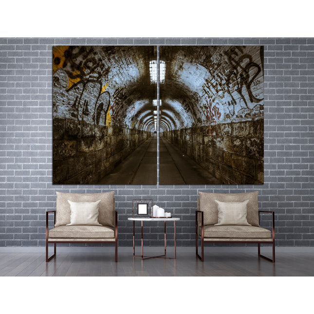 Modern art print Graffiti art canvas Trendy wall art Large canvas art Tunnel art Metro on canvas Subway graffiti
